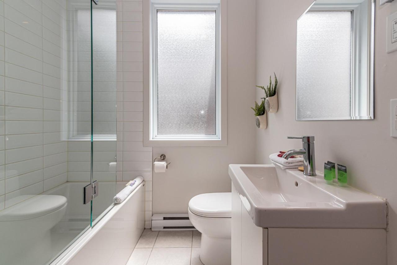 Cool And Clean Flat By Atwater Market By Den Stays Montréal Esterno foto